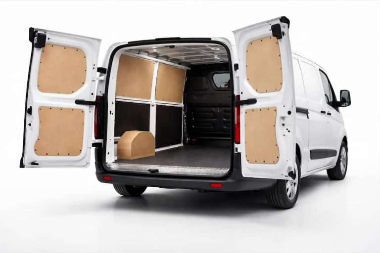 Ford Tourneo Custom Panelvan Döşeme ve Kaplama Hizmetleri