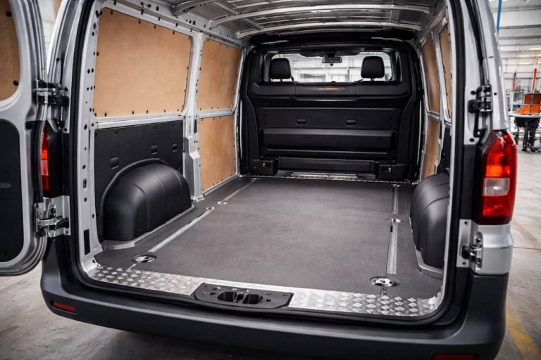 Opel Zafira Panelvan Döşeme ve Kaplama Hizmeti